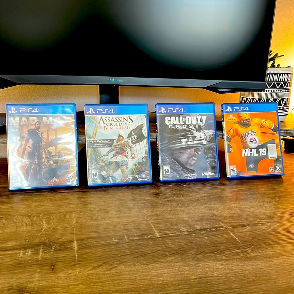 Variety PS4 games (Read description)
